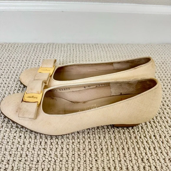 Vintage 90s Ferragamo Vara bow pumps 6B Made in Italy - Picture 4 of 7